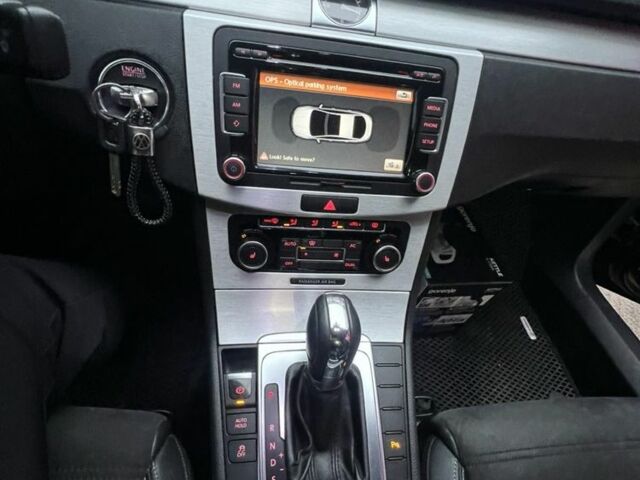 Черный Фольксваген Пассат СС, объемом двигателя 2 л и пробегом 284 тыс. км за 8500 $, фото 5 на Automoto.ua