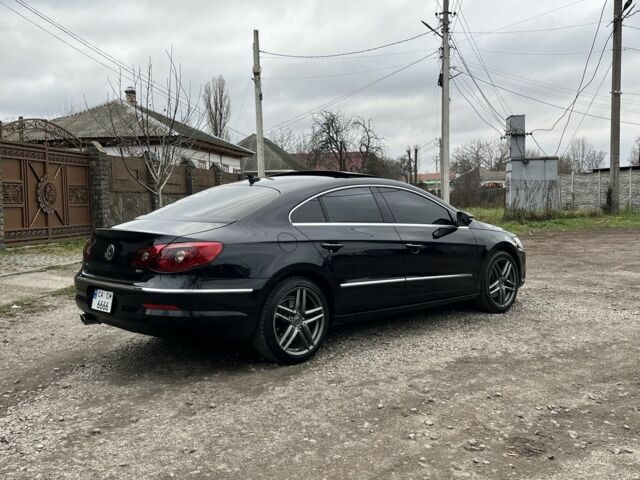 Черный Фольксваген Пассат СС, объемом двигателя 2 л и пробегом 290 тыс. км за 7900 $, фото 4 на Automoto.ua