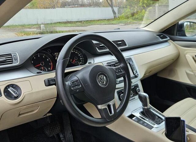 Черный Фольксваген Пассат СС, объемом двигателя 2 л и пробегом 163 тыс. км за 7900 $, фото 16 на Automoto.ua