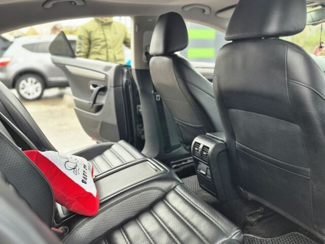 Черный Фольксваген Пассат СС, объемом двигателя 2 л и пробегом 260 тыс. км за 7500 $, фото 5 на Automoto.ua