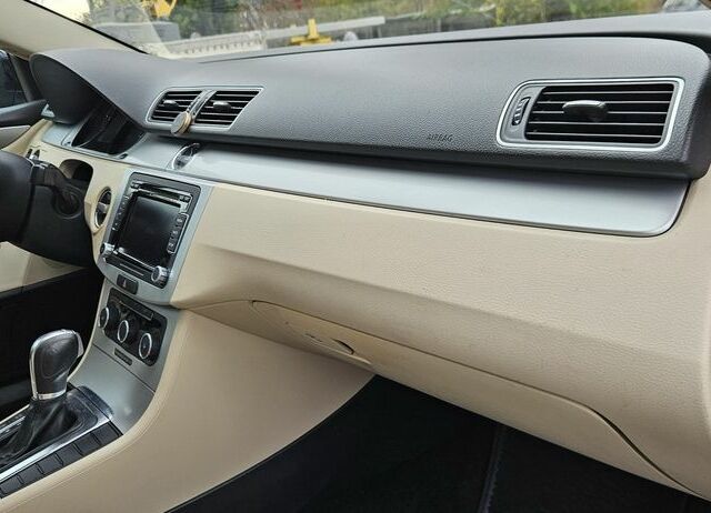 Черный Фольксваген Пассат СС, объемом двигателя 2 л и пробегом 163 тыс. км за 7900 $, фото 18 на Automoto.ua