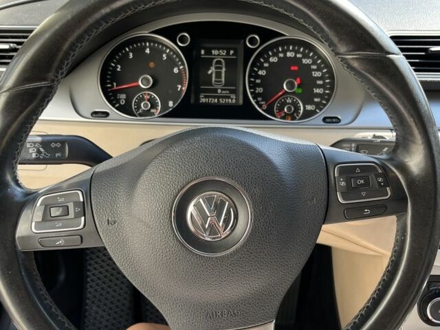 Чорний Фольксваген Пассат СС, об'ємом двигуна 2 л та пробігом 207 тис. км за 6400 $, фото 7 на Automoto.ua