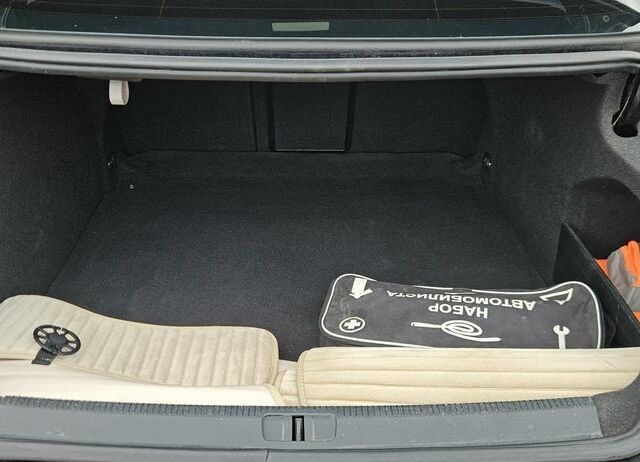 Черный Фольксваген Пассат СС, объемом двигателя 2 л и пробегом 163 тыс. км за 7900 $, фото 22 на Automoto.ua