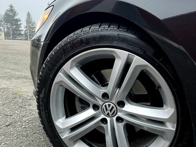 Черный Фольксваген Пассат СС, объемом двигателя 2 л и пробегом 217 тыс. км за 10200 $, фото 19 на Automoto.ua