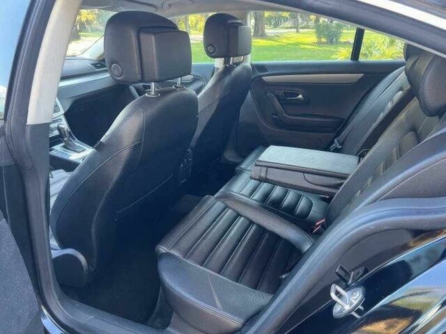 Черный Фольксваген Пассат СС, объемом двигателя 2 л и пробегом 134 тыс. км за 2500 $, фото 10 на Automoto.ua