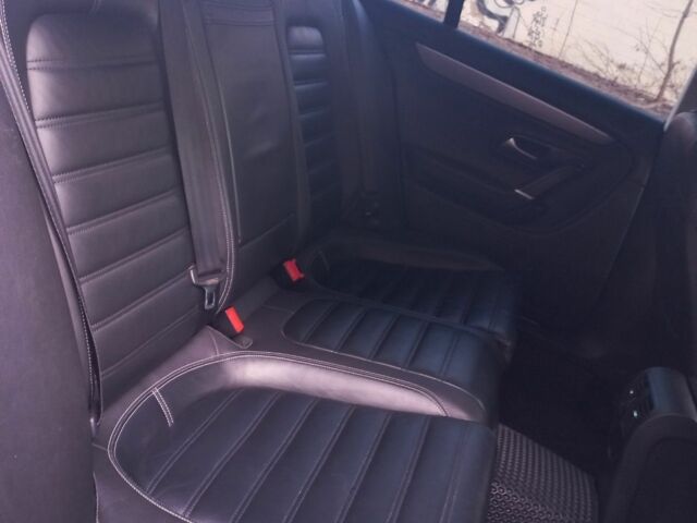 Чорний Фольксваген Пассат СС, об'ємом двигуна 2 л та пробігом 170 тис. км за 13500 $, фото 6 на Automoto.ua