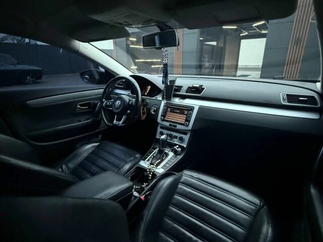 Черный Фольксваген Пассат СС, объемом двигателя 2 л и пробегом 271 тыс. км за 15000 $, фото 7 на Automoto.ua