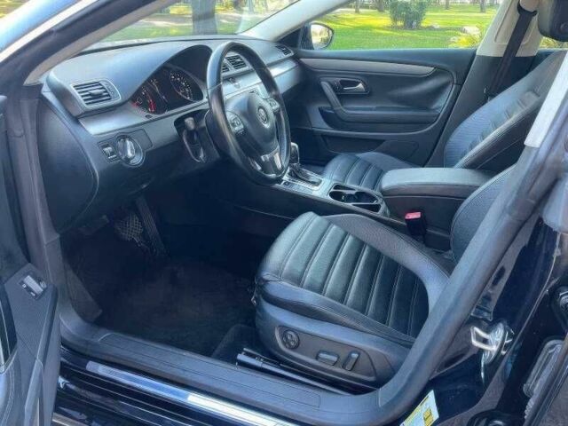 Черный Фольксваген Пассат СС, объемом двигателя 2 л и пробегом 134 тыс. км за 2500 $, фото 9 на Automoto.ua