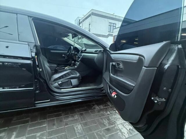 Черный Фольксваген Пассат СС, объемом двигателя 2 л и пробегом 271 тыс. км за 15000 $, фото 13 на Automoto.ua