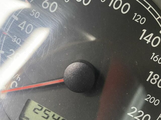 Чорний Фольксваген Пассат СС, об'ємом двигуна 2.5 л та пробігом 250 тис. км за 4500 $, фото 4 на Automoto.ua