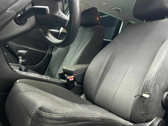 Чорний Фольксваген Пассат СС, об'ємом двигуна 2 л та пробігом 255 тис. км за 5700 $, фото 6 на Automoto.ua