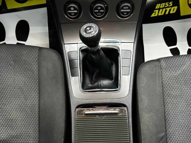 Чорний Фольксваген Пассат СС, об'ємом двигуна 2 л та пробігом 255 тис. км за 5700 $, фото 13 на Automoto.ua