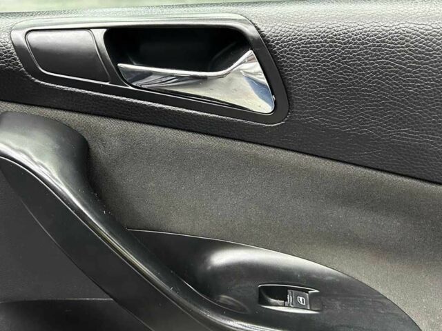 Чорний Фольксваген Пассат СС, об'ємом двигуна 2 л та пробігом 255 тис. км за 5700 $, фото 18 на Automoto.ua