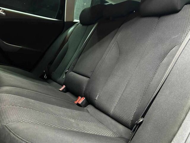 Чорний Фольксваген Пассат СС, об'ємом двигуна 2 л та пробігом 255 тис. км за 5700 $, фото 22 на Automoto.ua