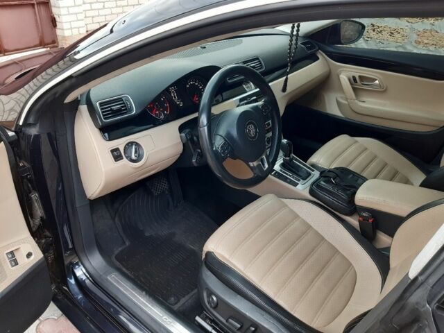 Чорний Фольксваген Пассат СС, об'ємом двигуна 2 л та пробігом 270 тис. км за 8800 $, фото 5 на Automoto.ua