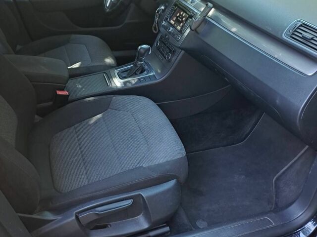 Черный Фольксваген Пассат СС, объемом двигателя 0 л и пробегом 140 тыс. км за 9500 $, фото 4 на Automoto.ua