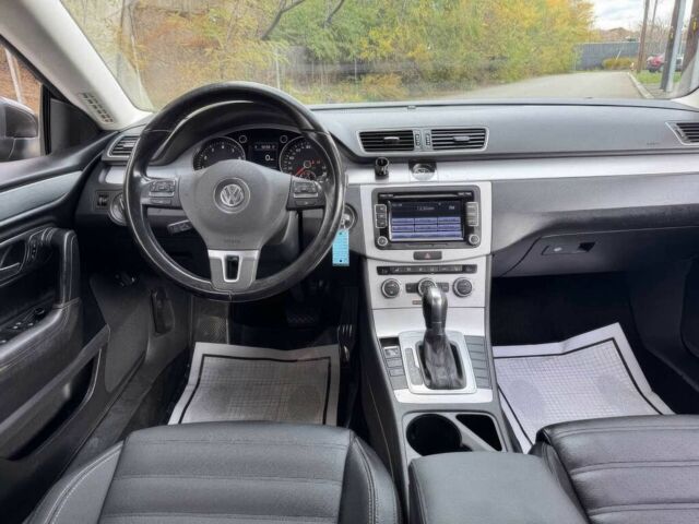 Коричневий Фольксваген Пассат СС, об'ємом двигуна 2 л та пробігом 84 тис. км за 1200 $, фото 7 на Automoto.ua