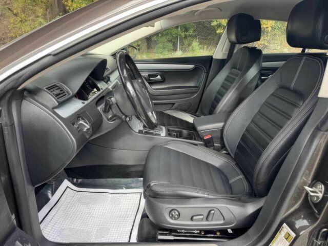 Коричневий Фольксваген Пассат СС, об'ємом двигуна 2 л та пробігом 84 тис. км за 1200 $, фото 5 на Automoto.ua