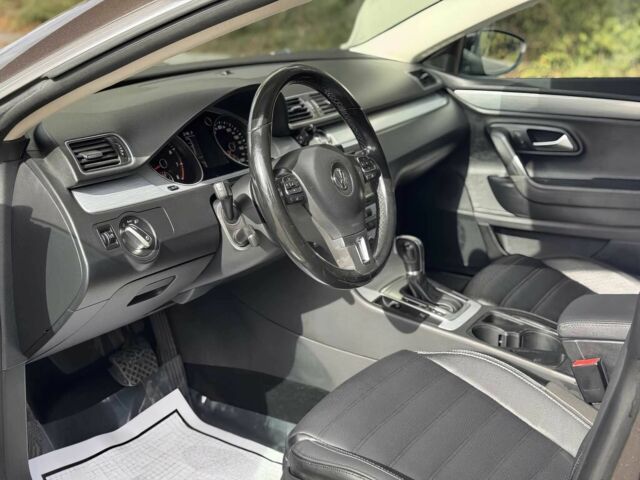 Коричневий Фольксваген Пассат СС, об'ємом двигуна 2 л та пробігом 84 тис. км за 1200 $, фото 6 на Automoto.ua