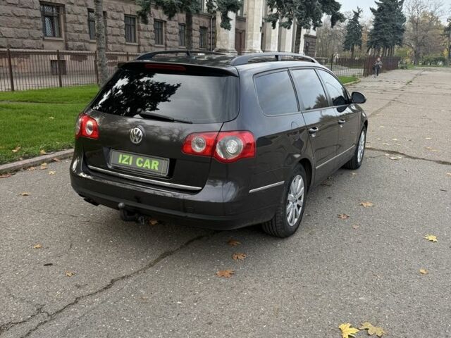 Коричневый Фольксваген Пассат СС, объемом двигателя 2 л и пробегом 333 тыс. км за 5500 $, фото 4 на Automoto.ua