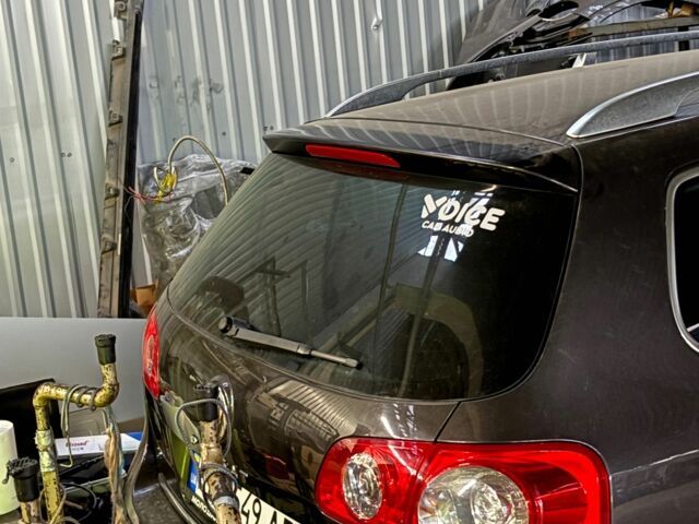 Коричневый Фольксваген Пассат СС, объемом двигателя 1.8 л и пробегом 264 тыс. км за 3500 $, фото 4 на Automoto.ua