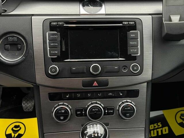 Коричневый Фольксваген Пассат СС, объемом двигателя 2 л и пробегом 337 тыс. км за 9000 $, фото 14 на Automoto.ua