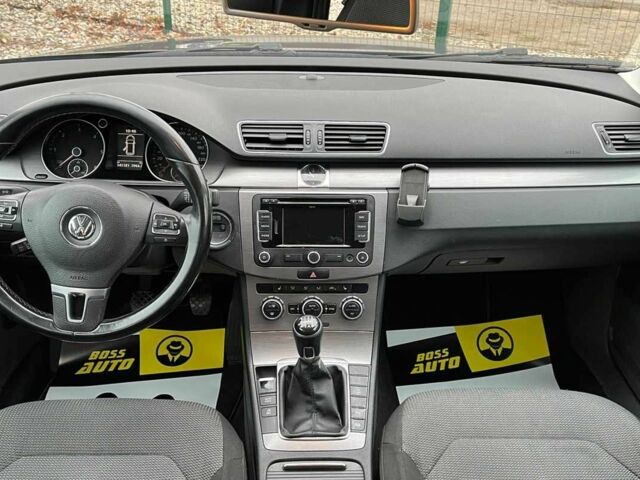 Коричневый Фольксваген Пассат СС, объемом двигателя 2 л и пробегом 337 тыс. км за 9000 $, фото 9 на Automoto.ua