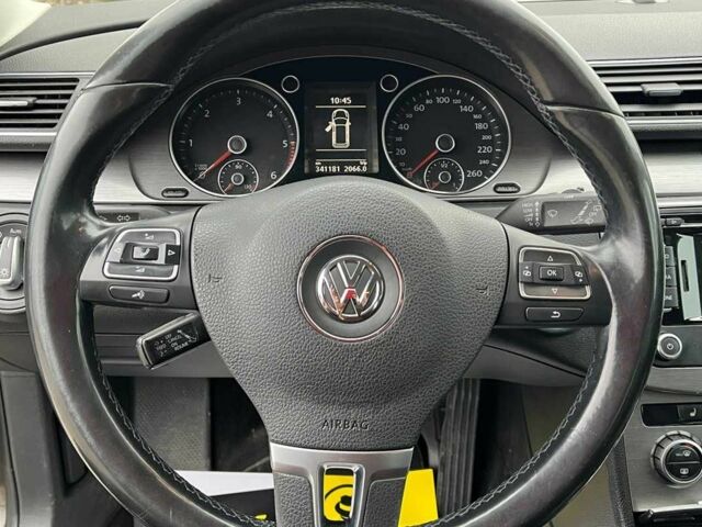 Коричневый Фольксваген Пассат СС, объемом двигателя 2 л и пробегом 337 тыс. км за 9000 $, фото 11 на Automoto.ua