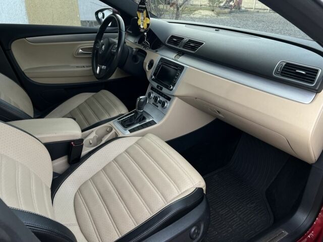 Красный Фольксваген Пассат СС, объемом двигателя 2 л и пробегом 135 тыс. км за 8900 $, фото 7 на Automoto.ua