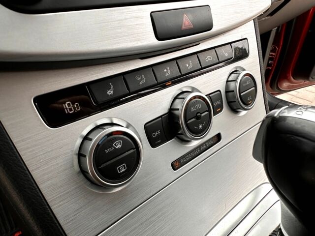 Красный Фольксваген Пассат СС, объемом двигателя 2 л и пробегом 182 тыс. км за 10700 $, фото 17 на Automoto.ua