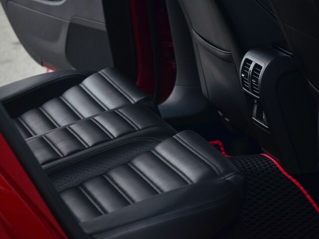 Красный Фольксваген Пассат СС, объемом двигателя 2 л и пробегом 182 тыс. км за 10700 $, фото 17 на Automoto.ua