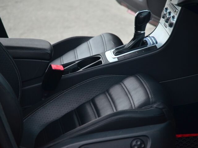 Красный Фольксваген Пассат СС, объемом двигателя 2 л и пробегом 182 тыс. км за 10700 $, фото 18 на Automoto.ua