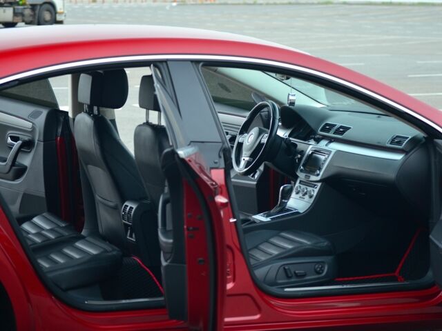 Красный Фольксваген Пассат СС, объемом двигателя 2 л и пробегом 182 тыс. км за 10700 $, фото 16 на Automoto.ua