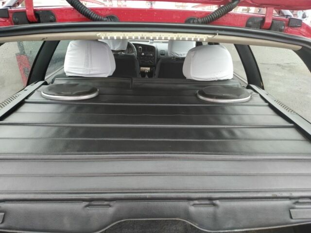 Красный Фольксваген Пассат СС, объемом двигателя 1.9 л и пробегом 423 тыс. км за 3200 $, фото 5 на Automoto.ua