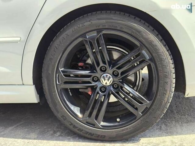 Фольксваген Пассат СС, объемом двигателя 2 л и пробегом 284 тыс. км за 9999 $, фото 3 на Automoto.ua