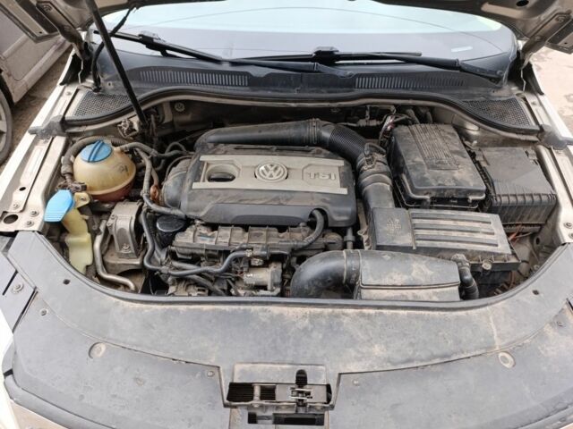 Серый Фольксваген Пассат СС, объемом двигателя 2 л и пробегом 203 тыс. км за 8500 $, фото 12 на Automoto.ua