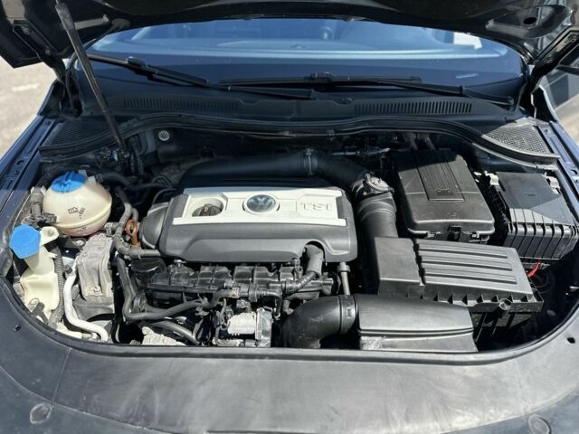 Сірий Фольксваген Пассат СС, об'ємом двигуна 2 л та пробігом 231 тис. км за 9500 $, фото 13 на Automoto.ua