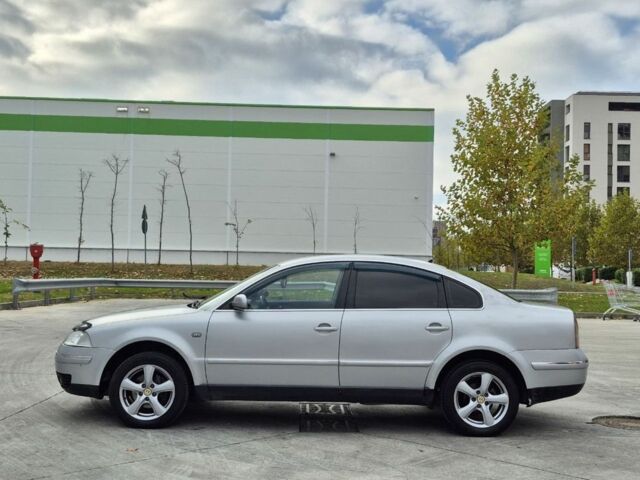 Серый Фольксваген Пассат СС, объемом двигателя 1.8 л и пробегом 320 тыс. км за 3500 $, фото 11 на Automoto.ua