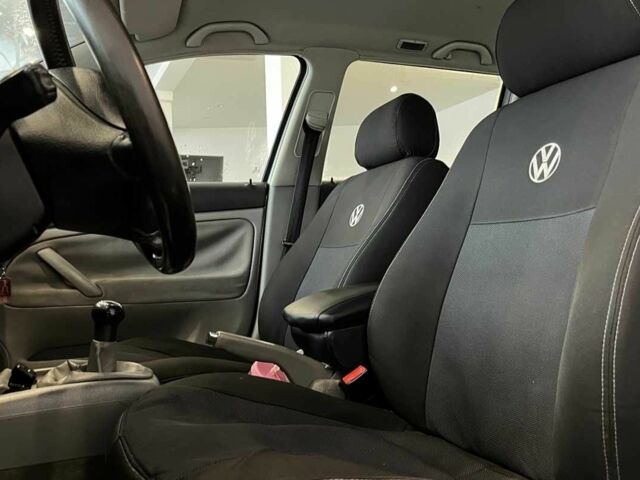 Сірий Фольксваген Пассат СС, об'ємом двигуна 1.6 л та пробігом 225 тис. км за 4999 $, фото 8 на Automoto.ua