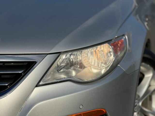 Серый Фольксваген Пассат СС, объемом двигателя 2 л и пробегом 275 тыс. км за 7800 $, фото 17 на Automoto.ua