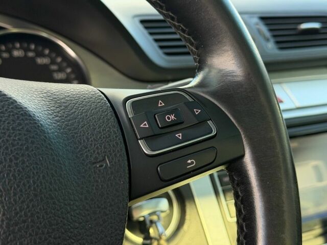 Серый Фольксваген Пассат СС, объемом двигателя 2 л и пробегом 275 тыс. км за 7800 $, фото 9 на Automoto.ua