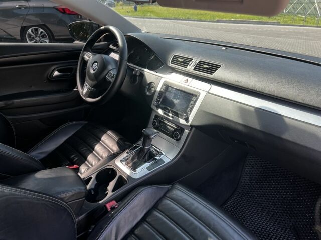 Серый Фольксваген Пассат СС, объемом двигателя 2 л и пробегом 306 тыс. км за 8300 $, фото 6 на Automoto.ua