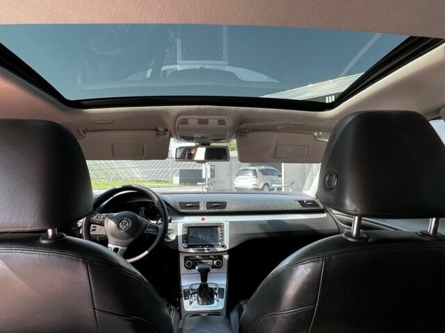 Серый Фольксваген Пассат СС, объемом двигателя 2 л и пробегом 306 тыс. км за 8300 $, фото 8 на Automoto.ua