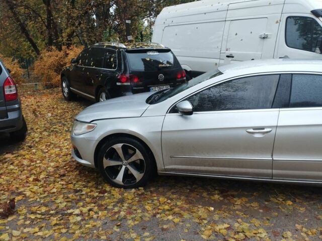 Серый Фольксваген Пассат СС, объемом двигателя 2 л и пробегом 260 тыс. км за 174 $, фото 4 на Automoto.ua