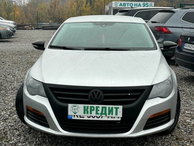 Серый Фольксваген Пассат СС, объемом двигателя 2 л и пробегом 275 тыс. км за 9000 $, фото 1 на Automoto.ua