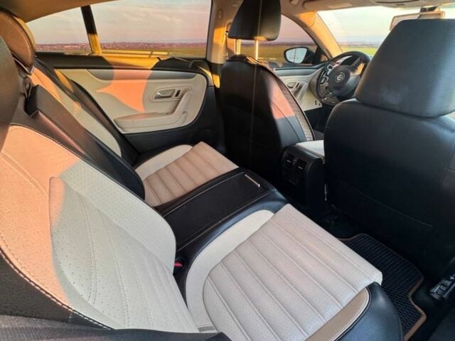 Сірий Фольксваген Пассат СС, об'ємом двигуна 2 л та пробігом 196 тис. км за 7800 $, фото 2 на Automoto.ua