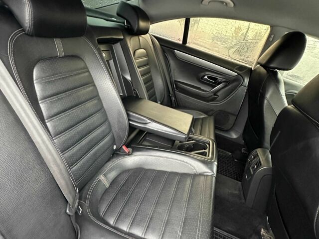 Серый Фольксваген Пассат СС, объемом двигателя 2 л и пробегом 275 тыс. км за 9000 $, фото 4 на Automoto.ua