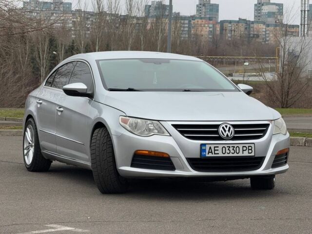 Сірий Фольксваген Пассат СС, об'ємом двигуна 2 л та пробігом 180 тис. км за 8200 $, фото 2 на Automoto.ua