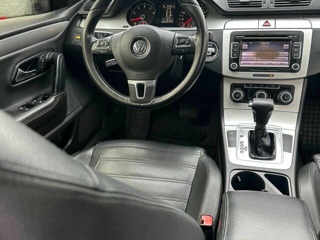 Серый Фольксваген Пассат СС, объемом двигателя 2 л и пробегом 275 тыс. км за 9000 $, фото 5 на Automoto.ua