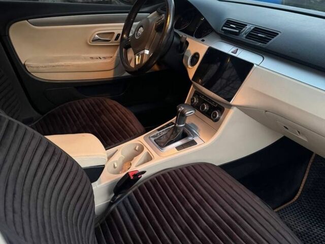 Сірий Фольксваген Пассат СС, об'ємом двигуна 2 л та пробігом 196 тис. км за 7800 $, фото 3 на Automoto.ua